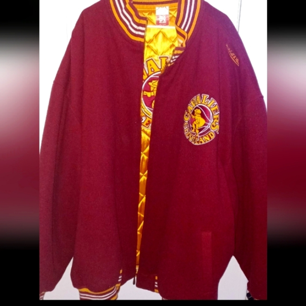 Cleveland Cavaliers Reversible Wool Jacket / Coat With Matching Snapback